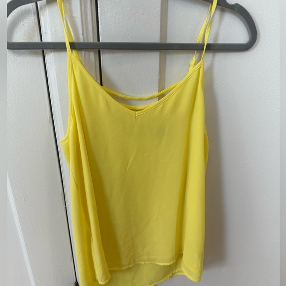 Lightweight bright yellow tank with shredded backing! - Picture 2 of 3
